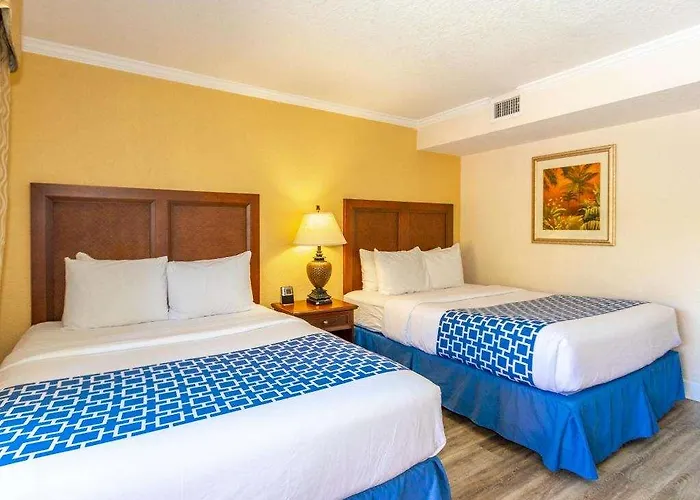 Coconut Cove All-suite Hotel