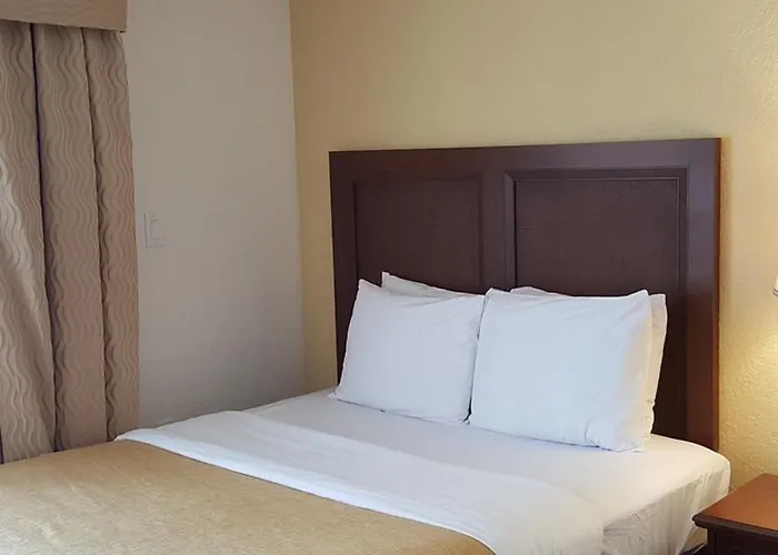 Coconut Cove All-suite Hotel Clearwater Beach