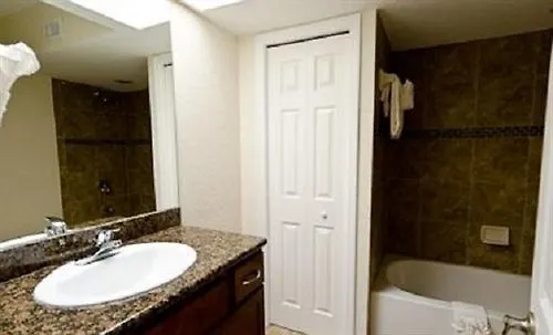 Coconut Cove All-suite