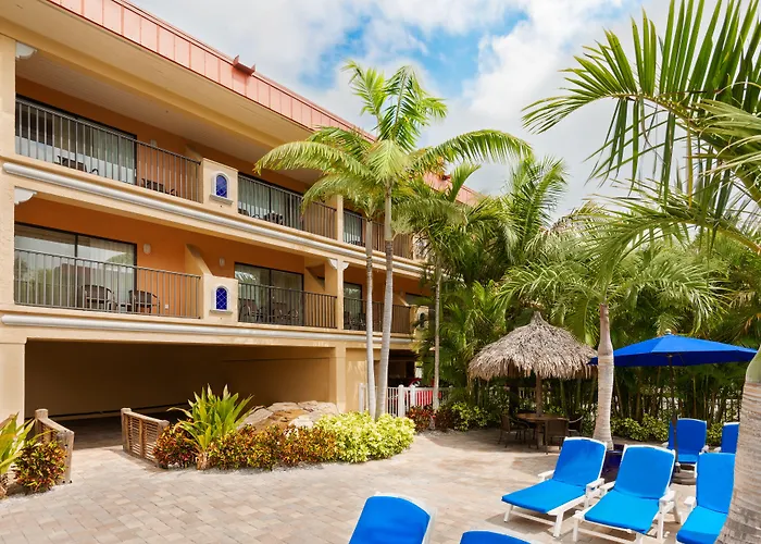Hotel Coconut Cove All-suite 2*
