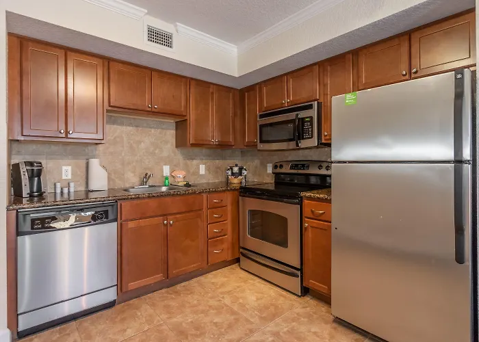 Coconut Cove All-suite
