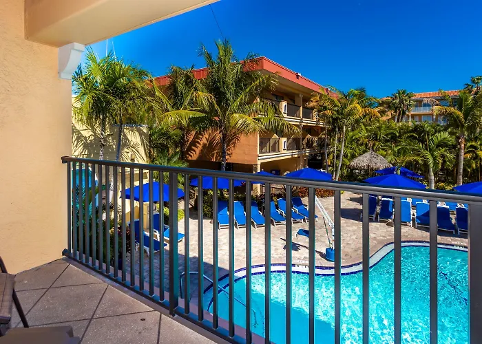 Coconut Cove All-suite Hotel 2*